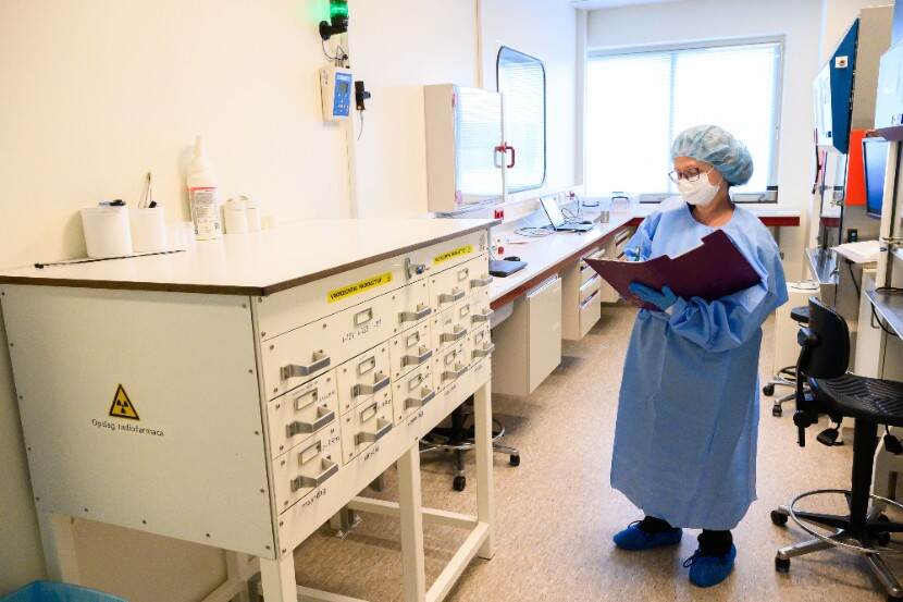 Toezicht op nucleaire geneeskunde in een ziekenhuis